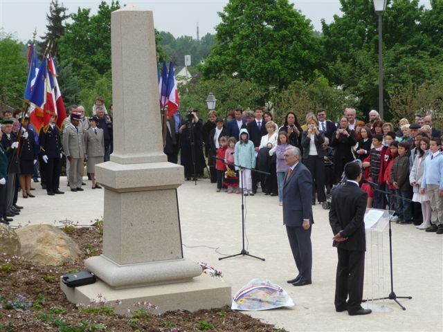 8 mai Courcouronnes