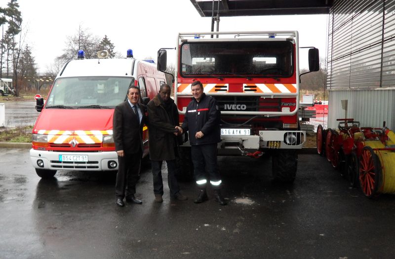 Remise vehicules SDIS 91 (1)